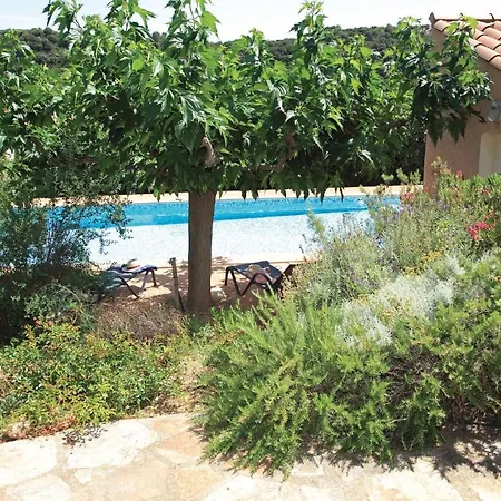 4 Bedroom Awesome In *