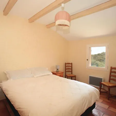 4 Bedroom Awesome In * Roquebrun