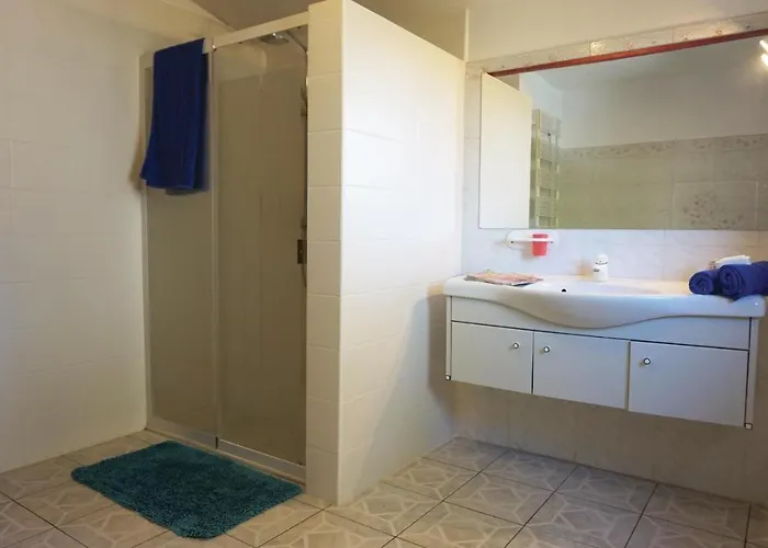 4 Bedroom Awesome In Feriehus Roquebrun