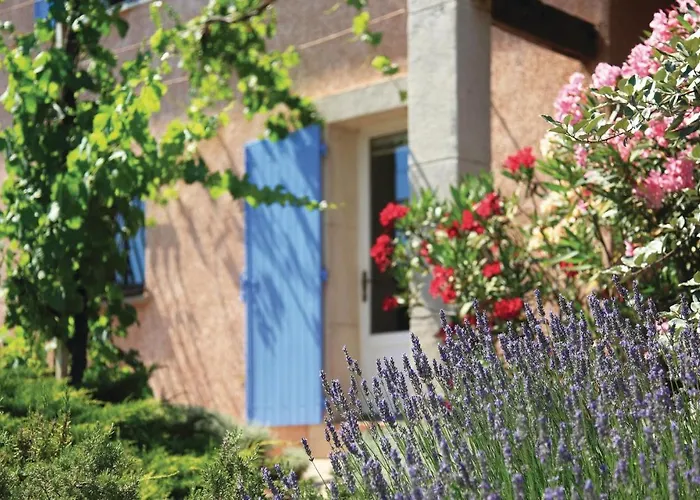 4 Bedroom Awesome In Roquebrun