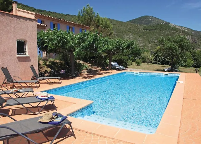 4 Bedroom Awesome In Feriehus Roquebrun